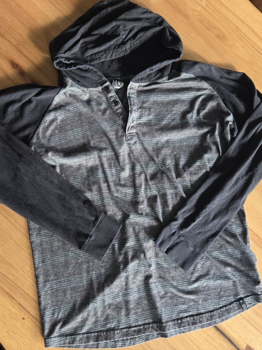 burnside | size 2xl | grey & blue stripe raglan henley hoodie